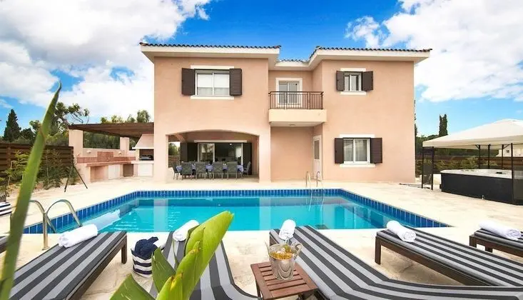 Villa, 5 Yatak Odası, Kişiye Özel Havuzlu