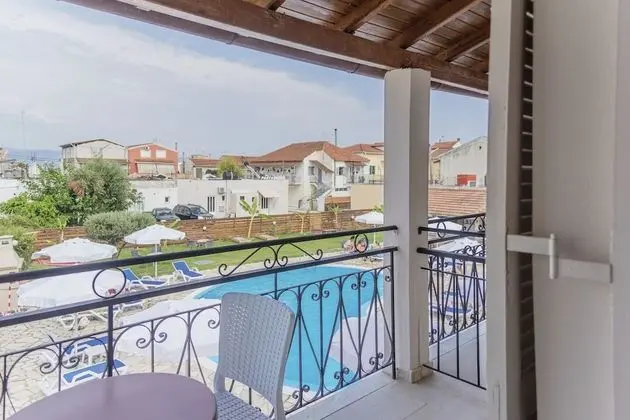 Standard İki Ayrı Yataklı Oda, 1 Yatak Odası, Havuz Manzaralı