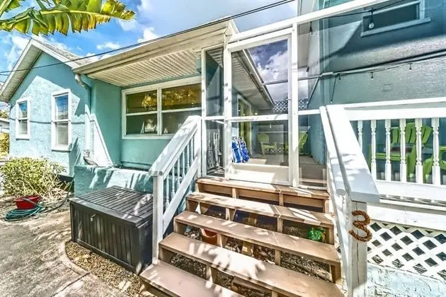 Daire (Island Dreams Sunset Suite #3)