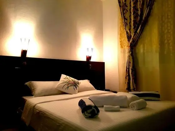 Deluxe Tek Büyük Yataklı Oda, Bahçe Manzaralı