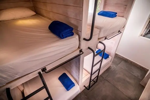 4 Bed Mixed Dorm Rooms