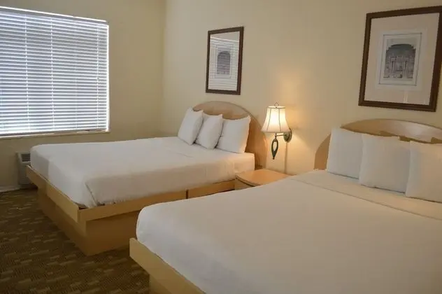 Delüks, İki Büyük (Queen) Boy Yataklı