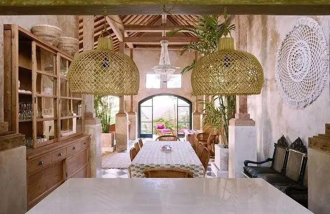 Villa (Desu House)