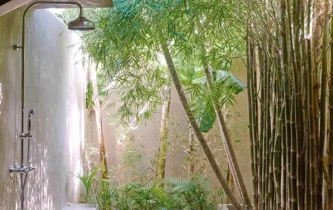 Villa (Desu House)