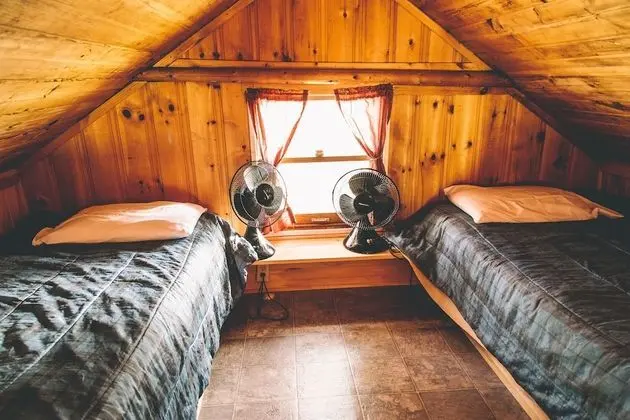 Log Cabin