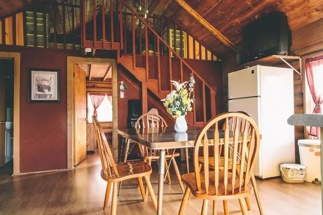 Log Cabin