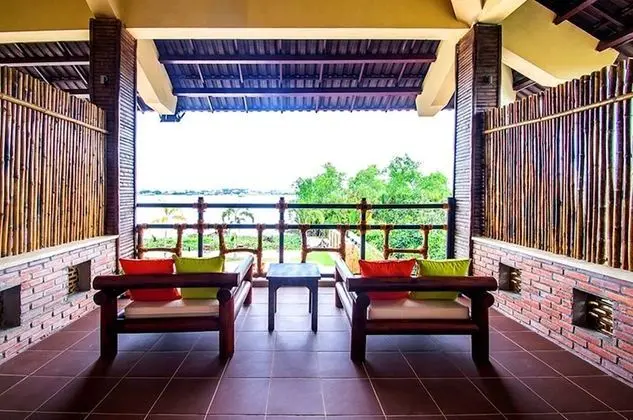 Tek Büyük Yataklı Oda (Mekong River View )
