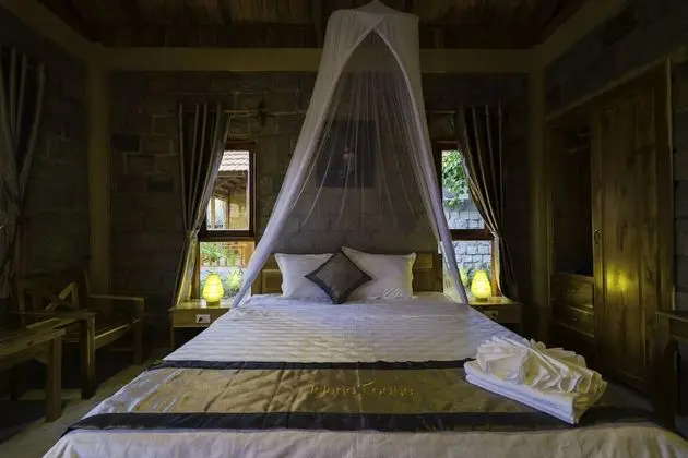 Deluxe Bungalov, Havuz Manzaralı