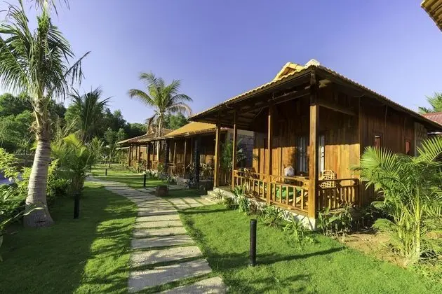Deluxe Dağ Evi, Havuz Manzaralı