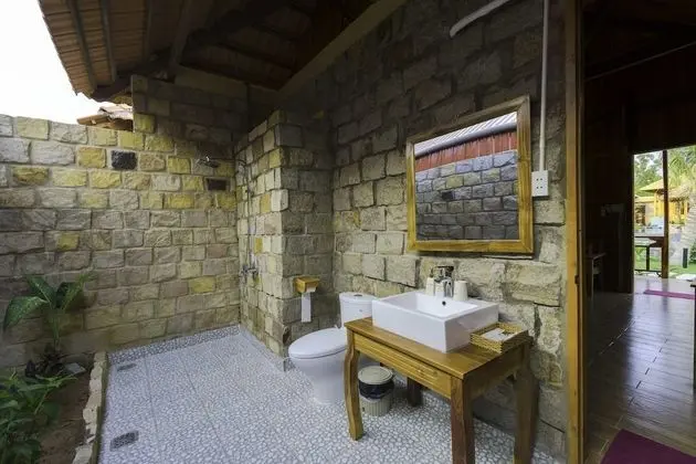 Deluxe Dağ Evi, Havuz Manzaralı