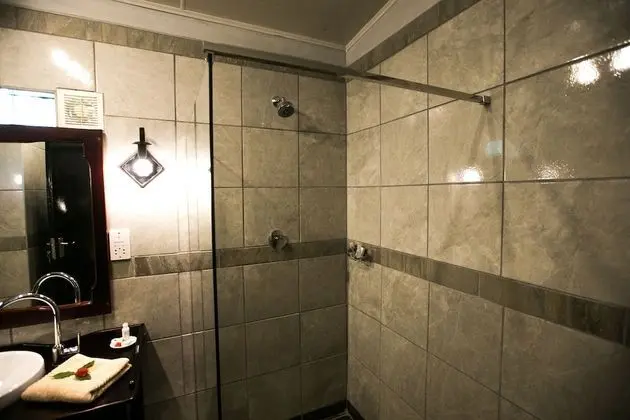 Classic Tek Büyük veya İki Ayrı Yataklı Oda