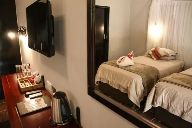 Classic Tek Büyük veya İki Ayrı Yataklı Oda