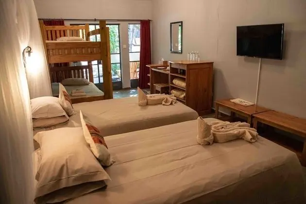 Family Tek Büyük veya İki Ayrı Yataklı Oda