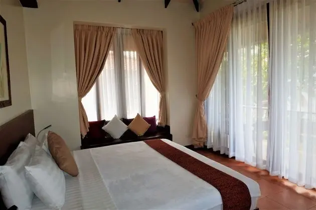 The Oceanview Cabana