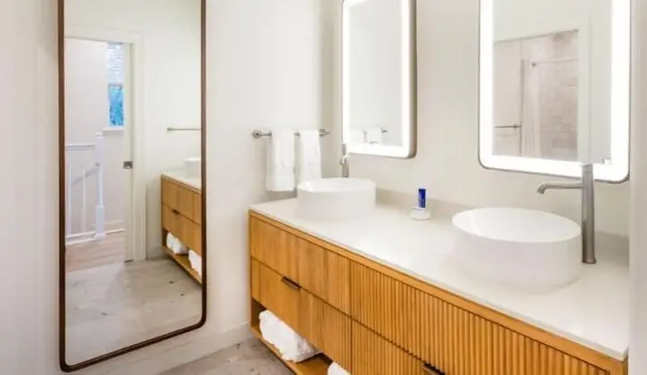 Deluxe Sıra Ev, 2 Yatak Odası, Kısmi Deniz Manzarası (Hemmingway Hideaway)