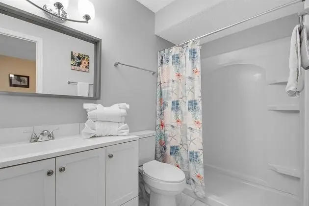 Ev (Islander Cay Myrtle Beach Escape)