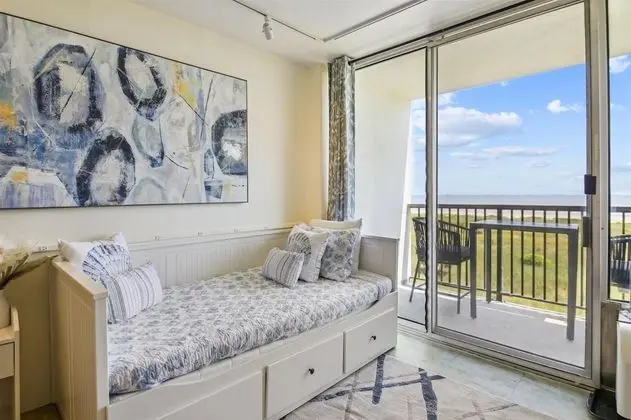 Daire, 1 Büyük (Queen) Boy Yatak ve Çekyat, Balkon, Okyanus Manzaralı
