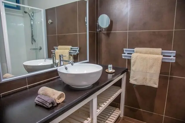 Standard Oda, Sigara İçilmez, Kısmi Deniz Manzarası (Cabana Couples)