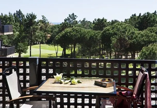 Deluxe Oda, 1 En Büyük (King) Boy Yatak