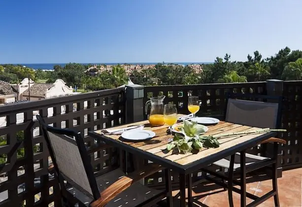 Deluxe Oda, 1 En Büyük (King) Boy Yatak