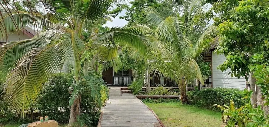 Deluxe Garden View Double or Twin