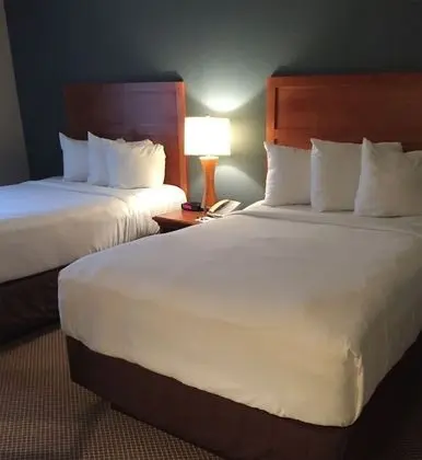 Classic Oda, 2 Büyük (Queen) Boy Yatak