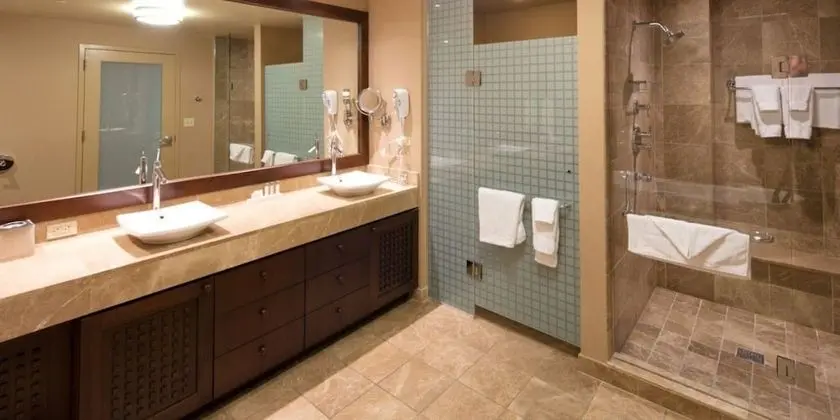 North Executive Suite, 1 King, Non-Smoking