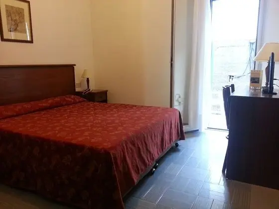 Standard Tek Büyük veya İki Ayrı Yataklı Oda