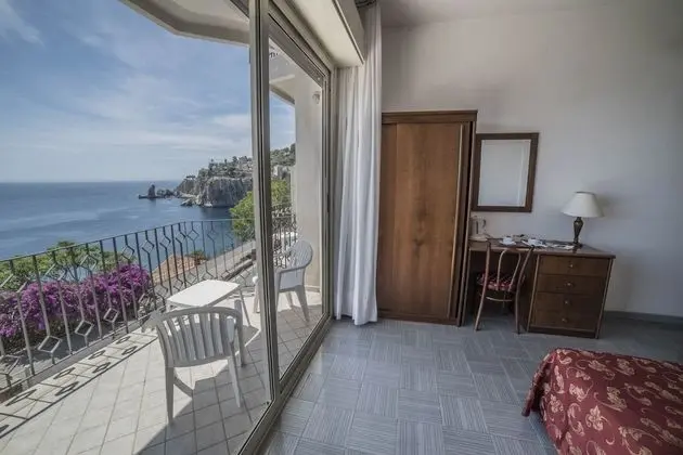 Tek Kişilik Oda, 1 Tek Kişilik Yatak, Deniz Manzaralı