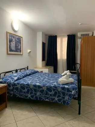 Tek Büyük Yataklı Oda, 1 Büyük (Queen) Boy Yatak