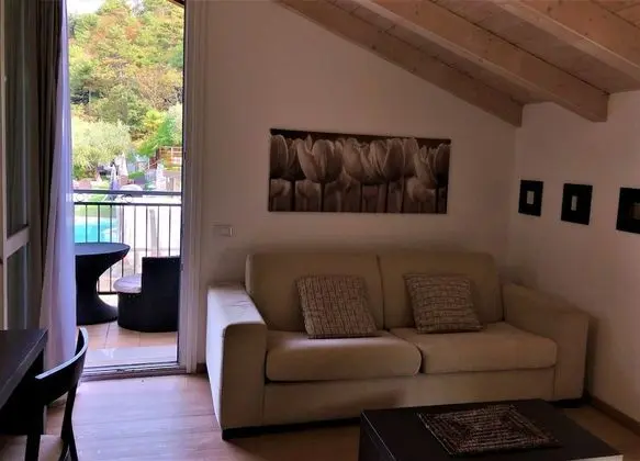 Junior Süit, Balkon (for 4 people)