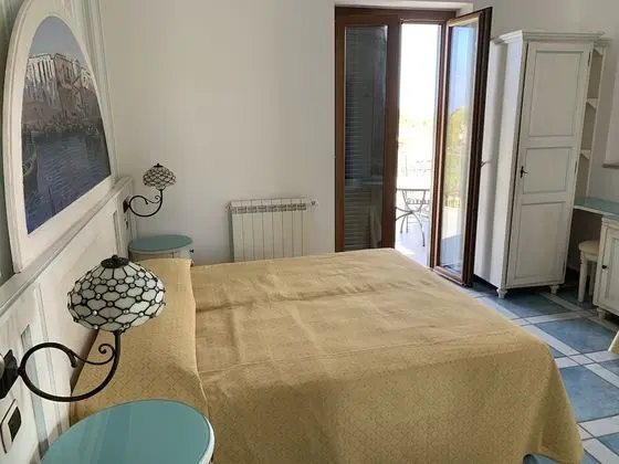 Panoramic Büyük Yataklı Tek Kişilik Oda