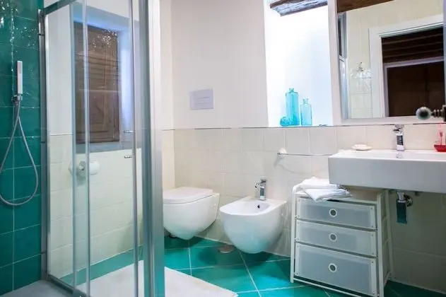 Tek Büyük Yataklı Oda (Camera Del Quadrifoglio)