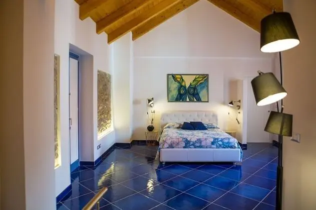 Üç Kişilik Oda (Camera del Gobbo)