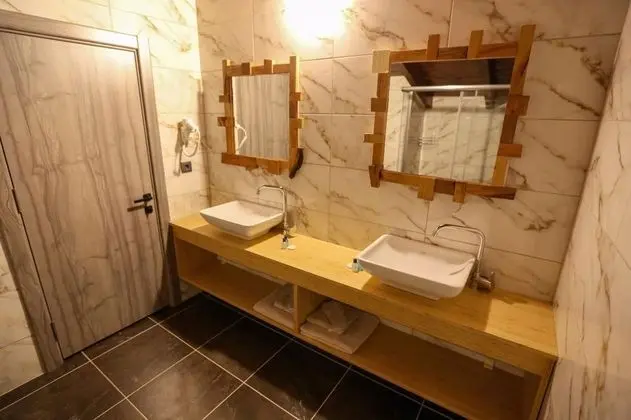 Standart Oda, Dağ Manzaralı, Balkonlu