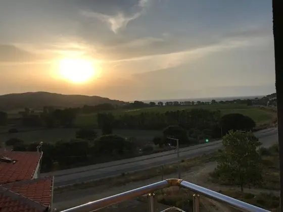 Triple, Deniz Manzaralı, Balkonlu