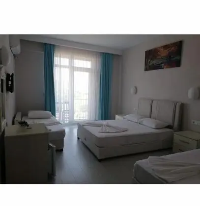 Triple, Deniz Manzaralı, Balkonlu