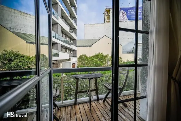 Tek Büyük Yataklı Oda, Balkon, Avlu