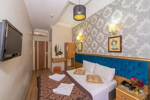 DELUXE TRİPLE ROOM