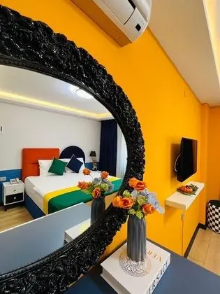 Standard Tek Büyük veya İki Ayrı Yataklı Oda, Kısmi Deniz Manzaralı