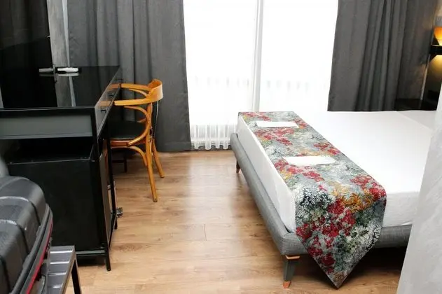 Standart Oda, Manzarasız