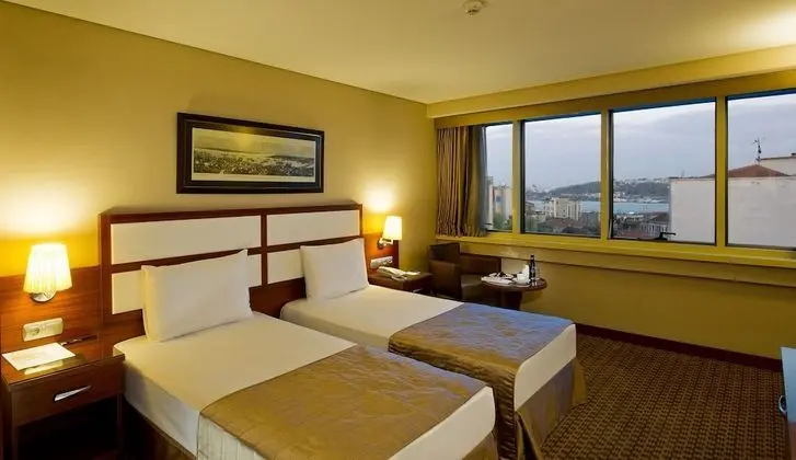 Double or Twin Room City View