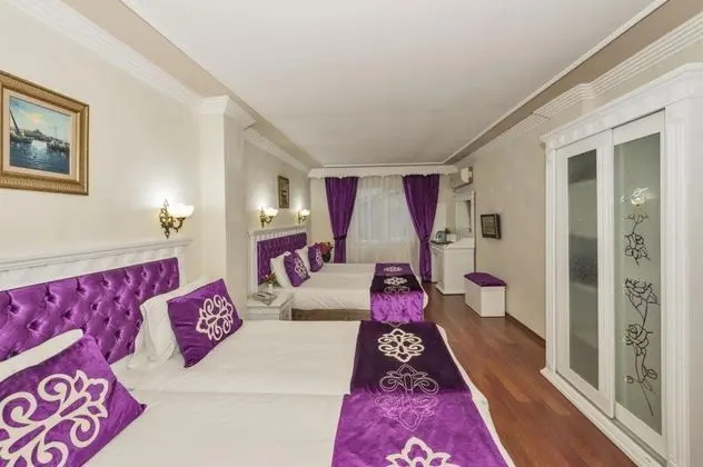 Aile Odası, Bahçe Manzaralı