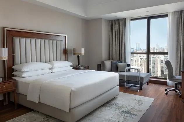 Executive Suit