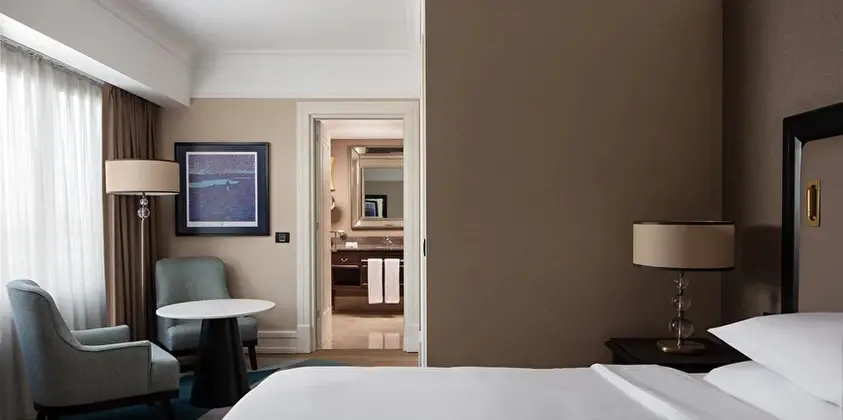Ayrı Yatakli Deluxe Oda Sehir Manzarali
