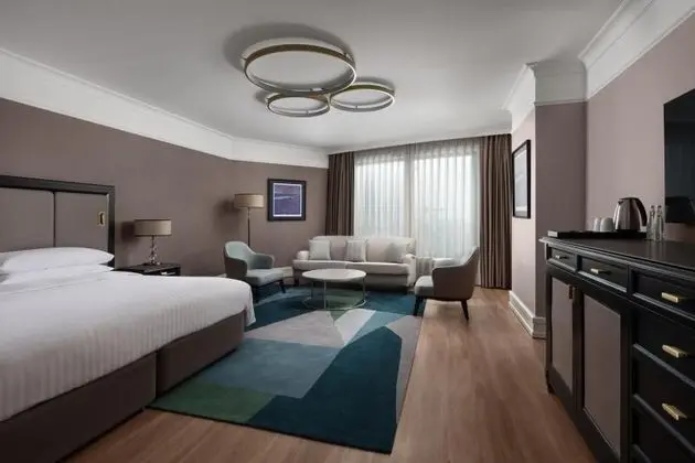 M Club Suite Lounge Kullanımlı Oda Deniz Manzarali