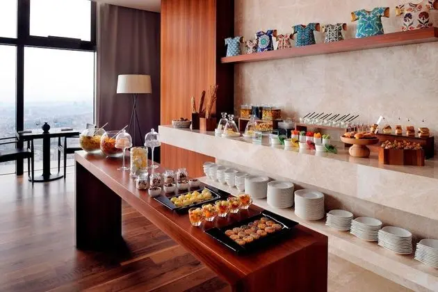 Executive Oda, 1 En Büyük (King) Boy Yatak, Sigara İçilmez, Deniz Manzaralı (Lounge Access)