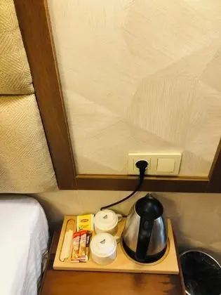Deluxe King Room City View