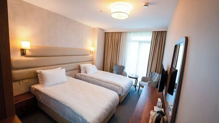 Standard Tek Büyük veya İki Ayrı Yataklı Oda