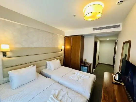 Standard Tek Büyük veya İki Ayrı Yataklı Oda